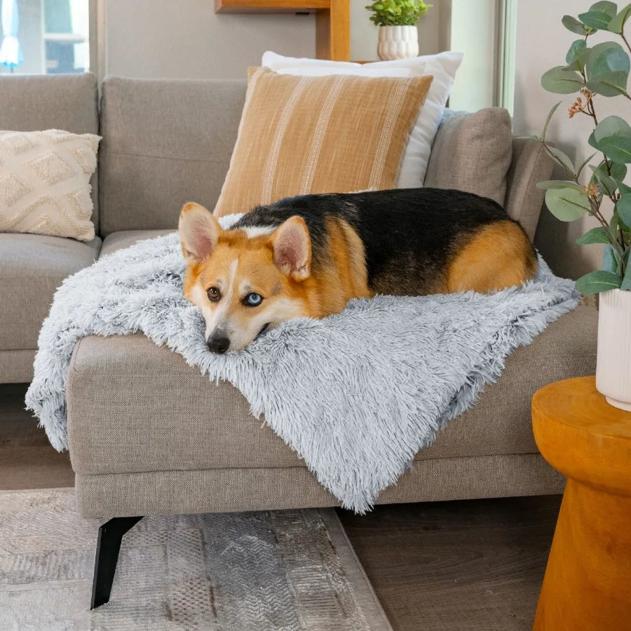 Calming Shag Dog Blanket Ultra Soft Faux Fur Pet Throw for AnxietyRelief Lightweight Warm Bed Cover Suitable for Dogs and Cats