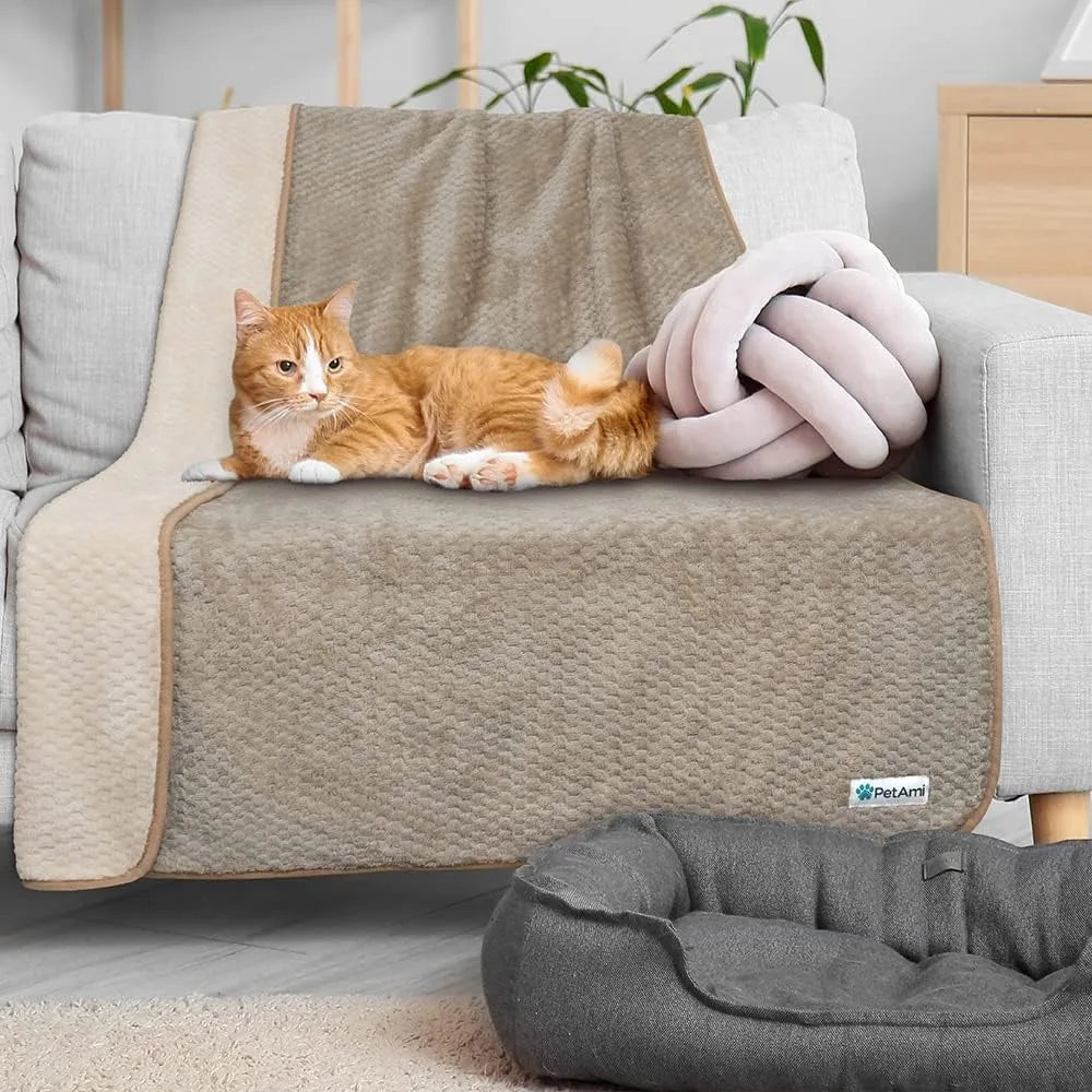 Waterproof Dog Blanket, Leakproof Puppy Blanket for Small Medium Dog, Furniture Sofa Couch Cover Protector, Fleece Pet Throw In
